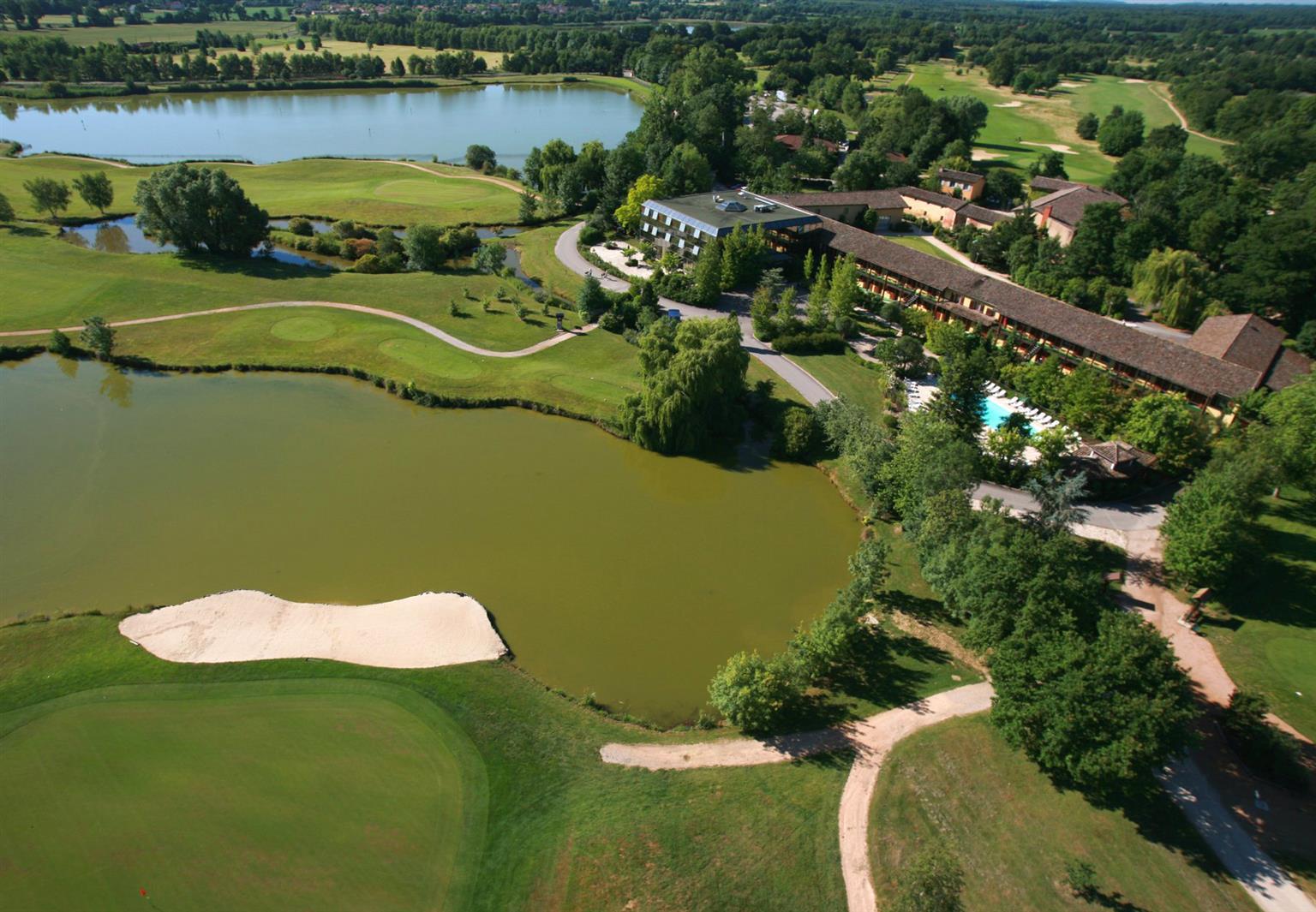 Domaine Du Gouverneur, Hotel, Restaurant & Golf Monthieux Exterior photo