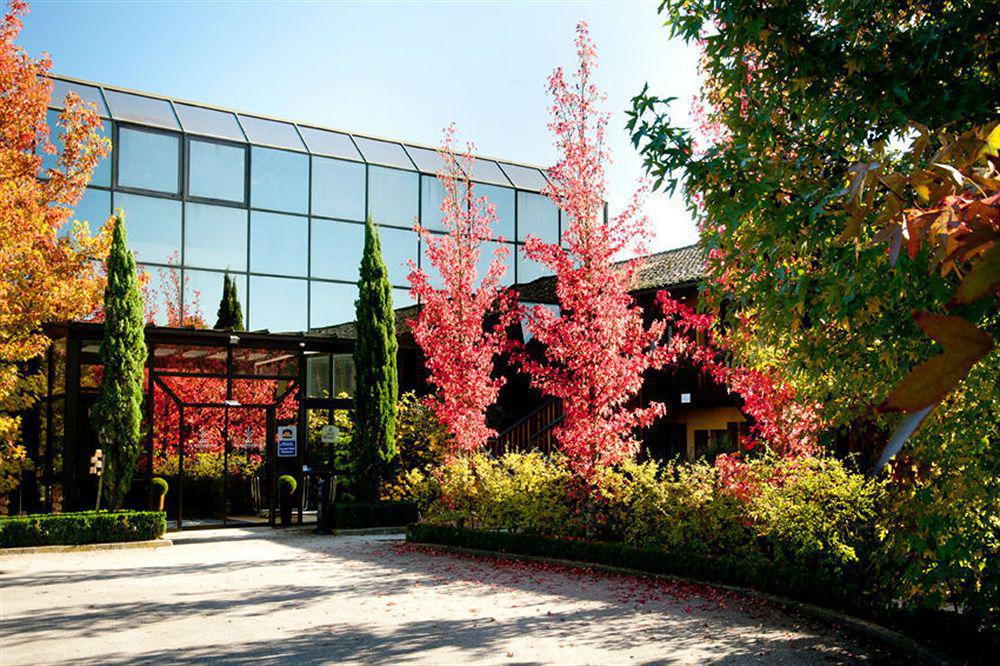 Domaine Du Gouverneur, Hotel, Restaurant & Golf Monthieux Exterior photo