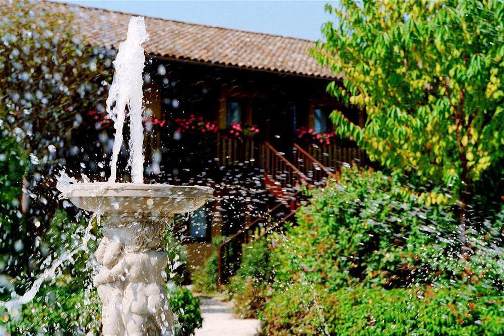 Domaine Du Gouverneur, Hotel, Restaurant & Golf Monthieux Exterior photo